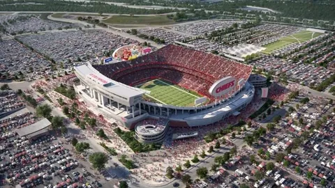 66秒惊鸿一击！弗林蓬精妙传中，埃基蒂克头槌破网，红军2-0逆袭热刺，领先优势锁定！